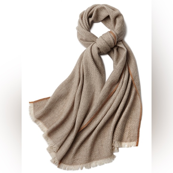 Alicia Clorin 100% Cashmere Handmade Scarf Fabric from Italy - Picture 1 of 7